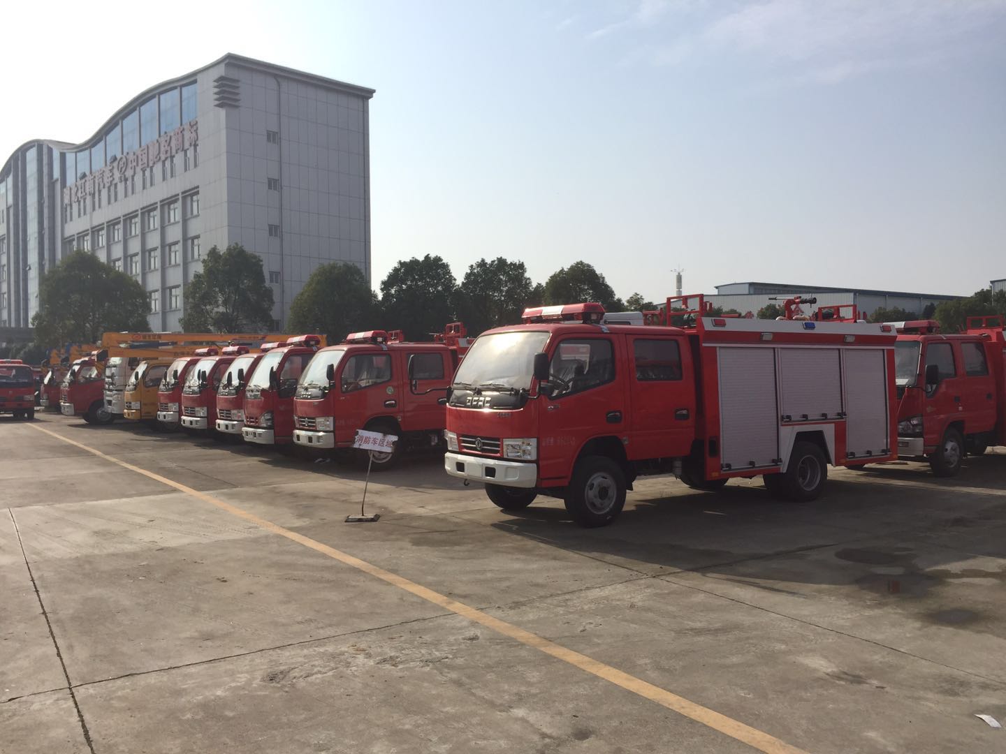 消防車卷簾門
