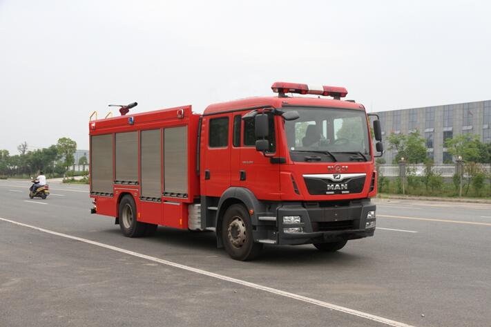 德國(guó)MAN壓縮空氣泡沫消防車