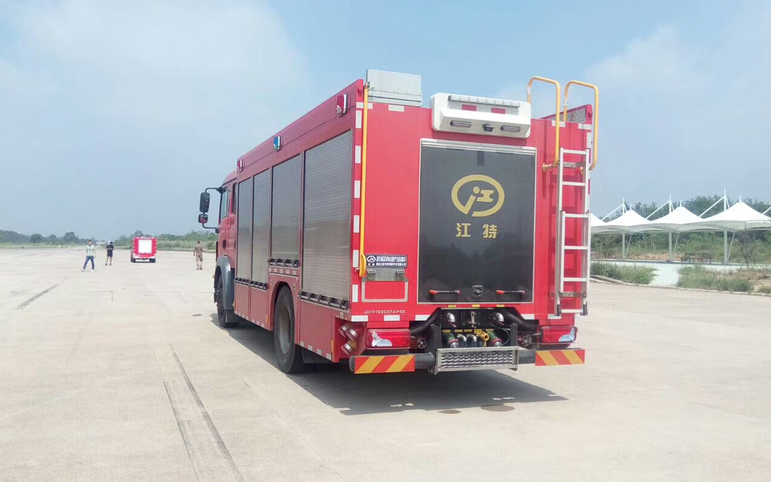 德國(guó)MAN壓縮空氣泡沫消防車