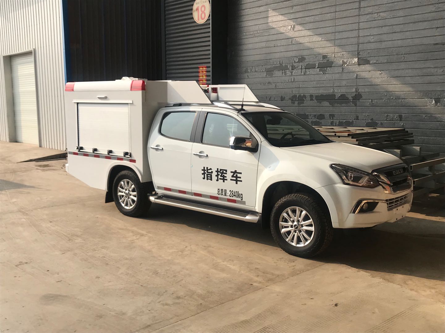 五十鈴皮卡通信指揮車