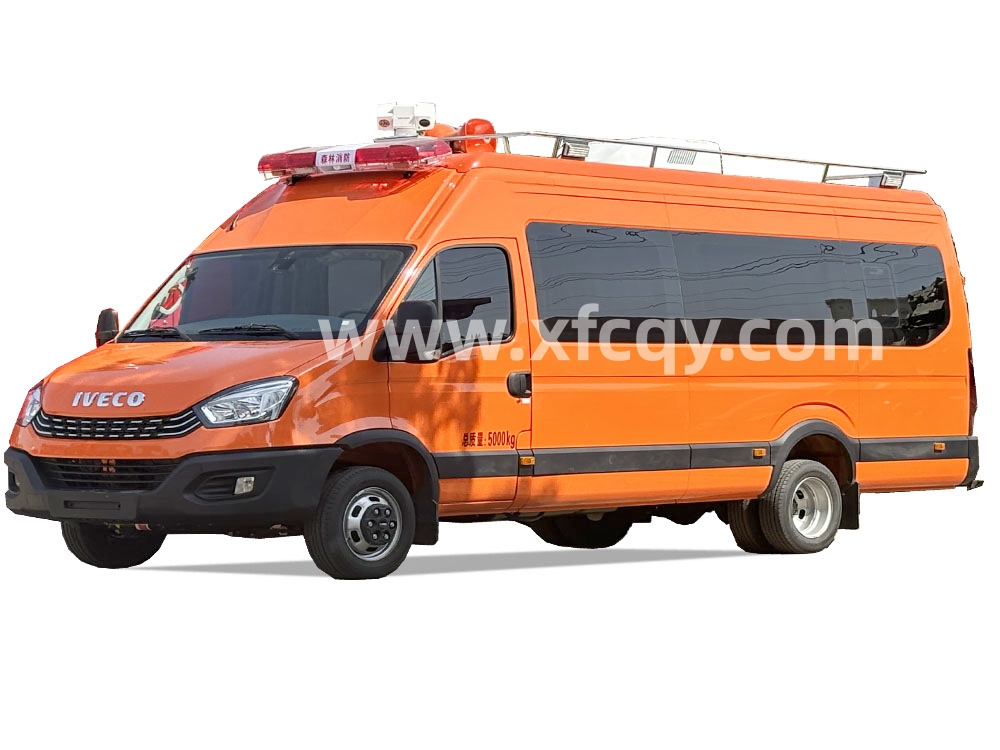 依維柯通訊指揮車