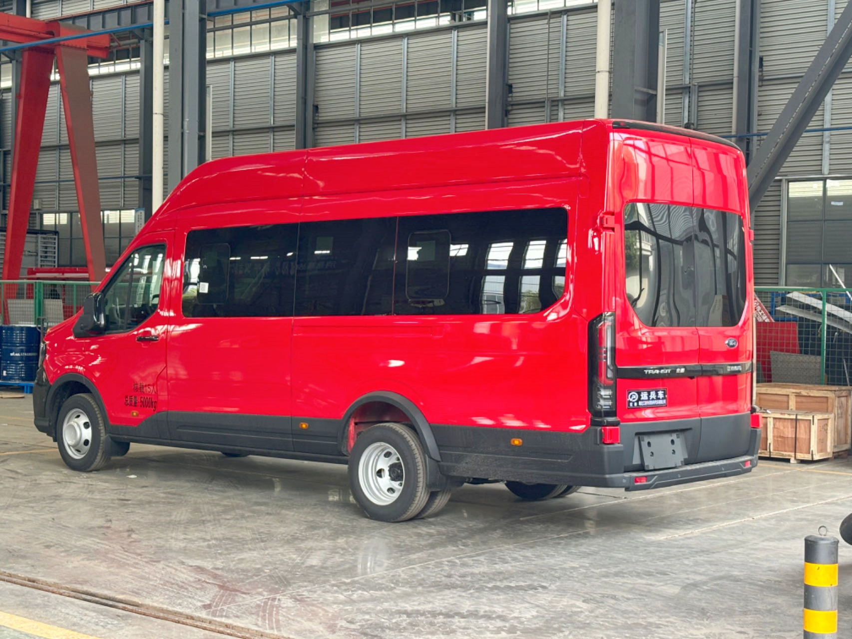 福特15-17座救援運(yùn)兵車